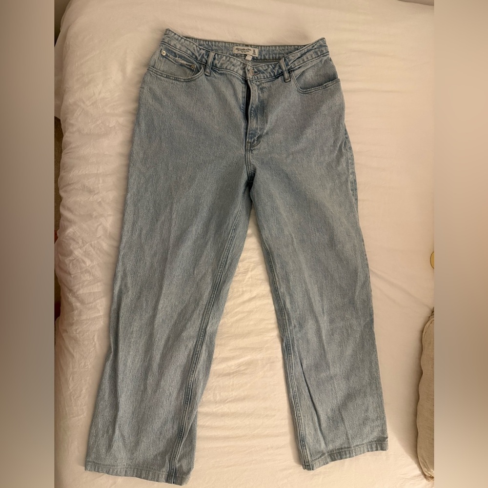 Abercrombie 90’s relaxed high wasted curve love jeans